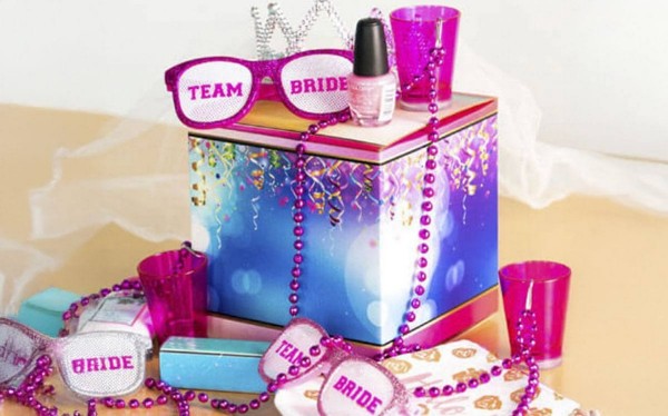 Picture of Custom Gift Mailer Box